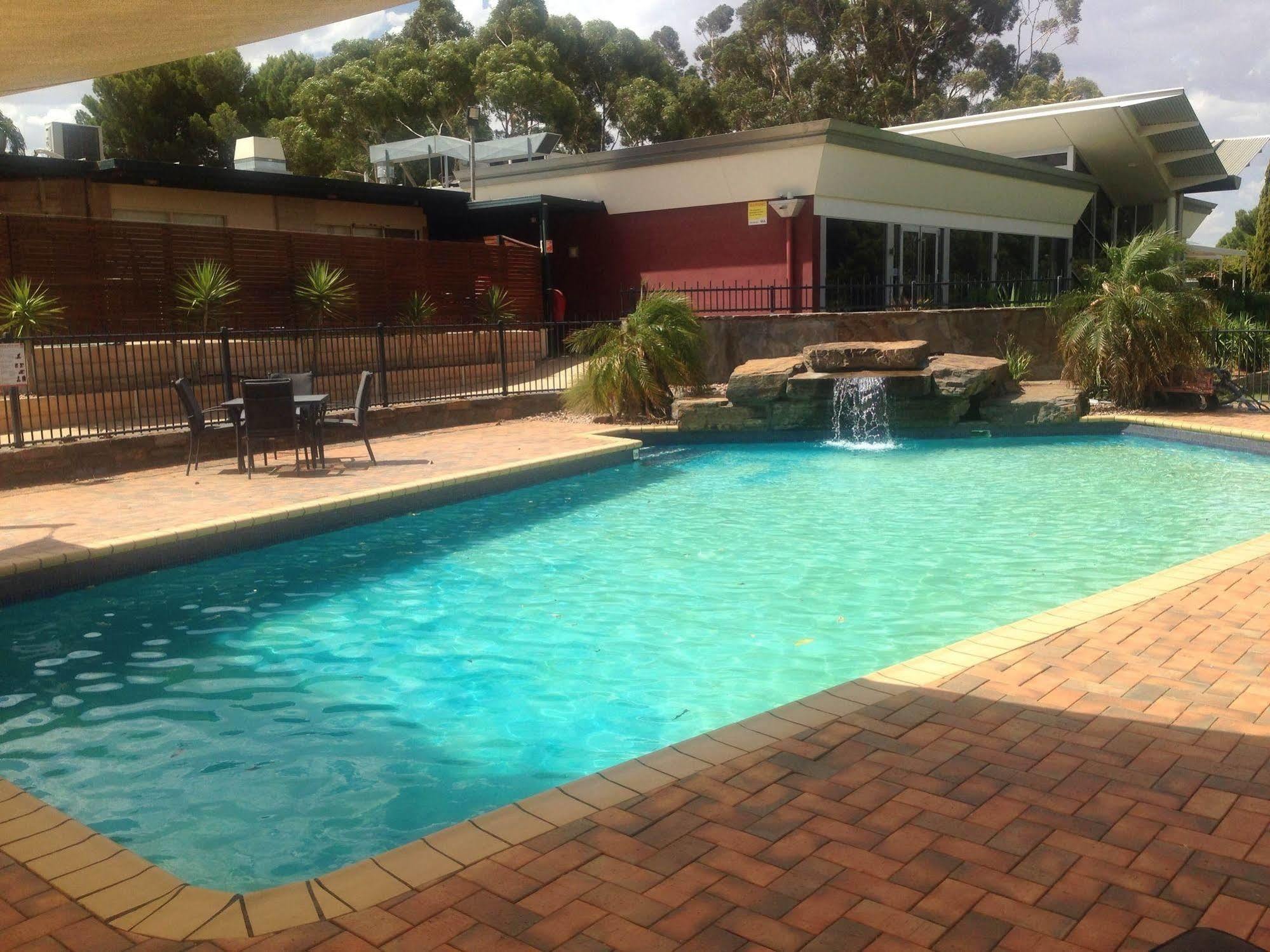 Renmark Country Club Exterior photo