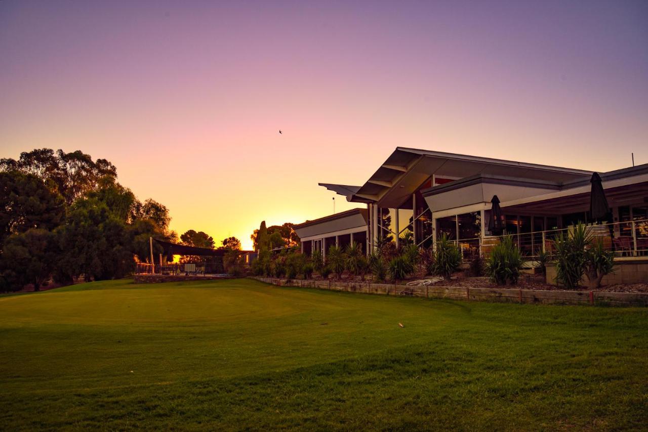 Renmark Country Club Exterior photo